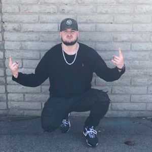 Meet your Posher, Cooper